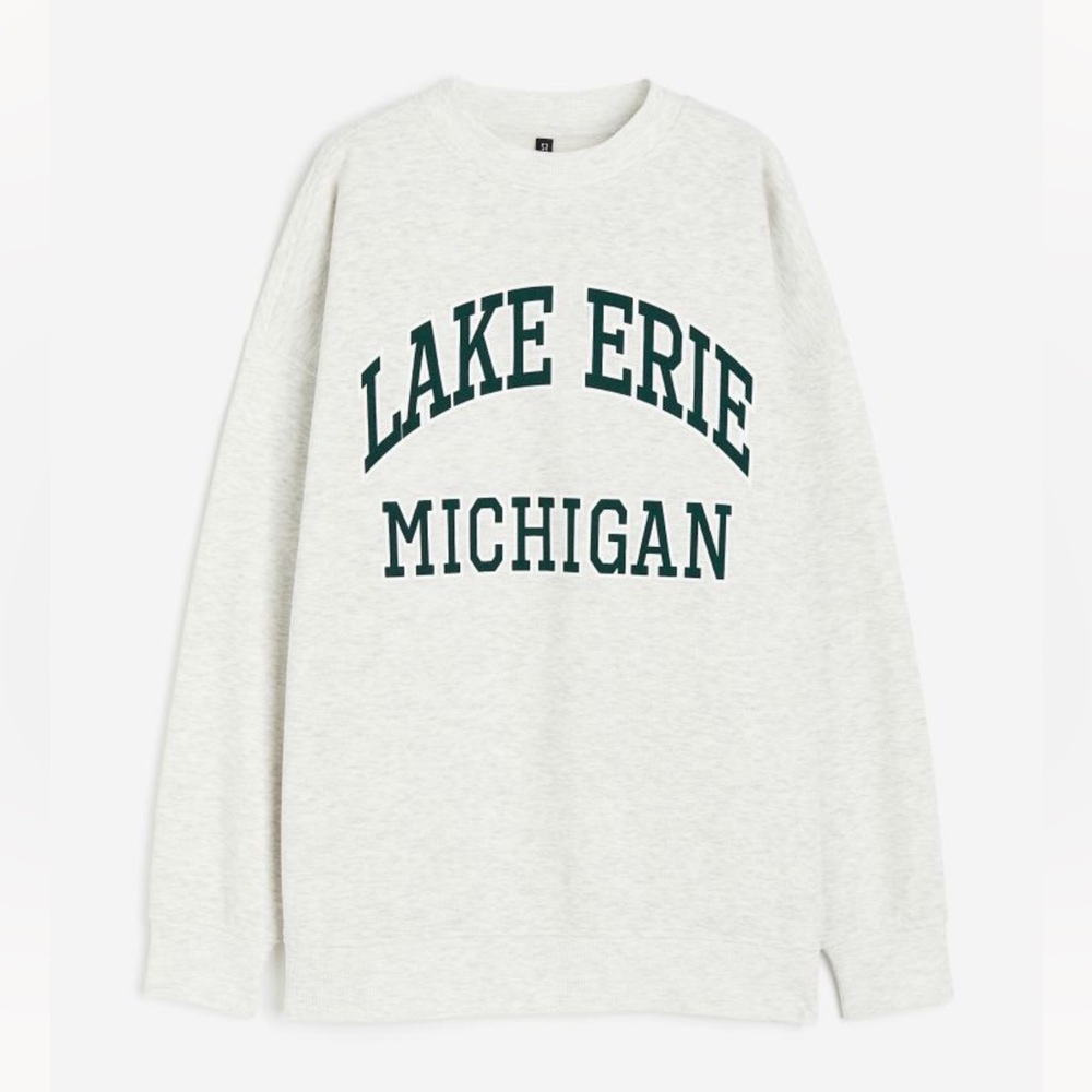 Oversized Sweatshirt - Picture 3 of 8